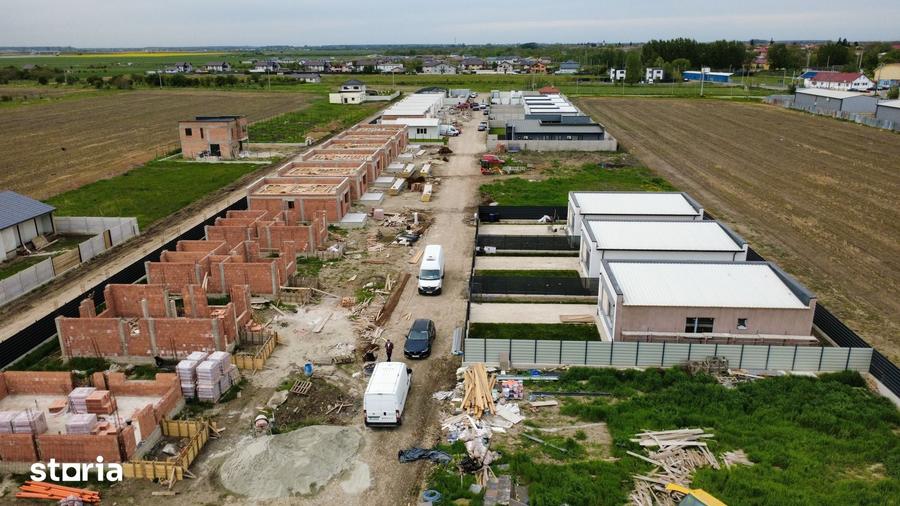 Casă cu 3 camere cu Teren 250 Mp în Clinceni
