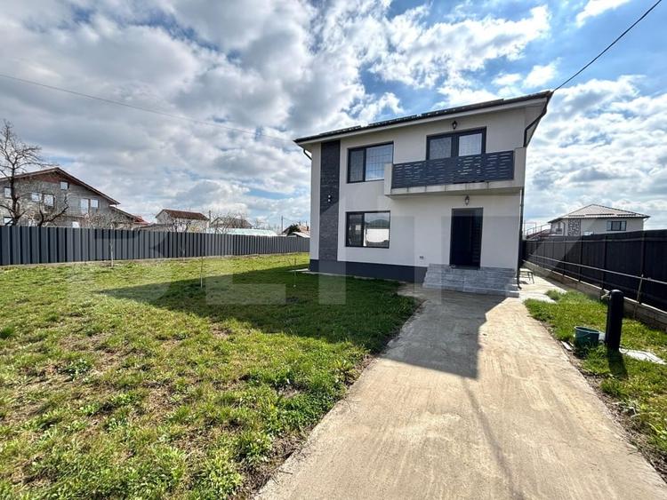 Casă individuală cu 4 camere cu Teren 1000 Mp în Exterior Est