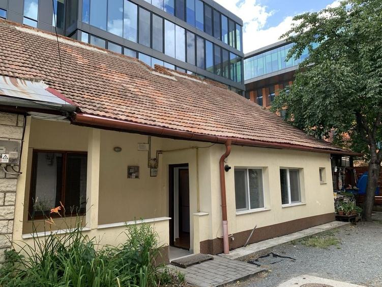 Vand apartament 2 camere cu parcare si pod mansardabil total 120mp - 2