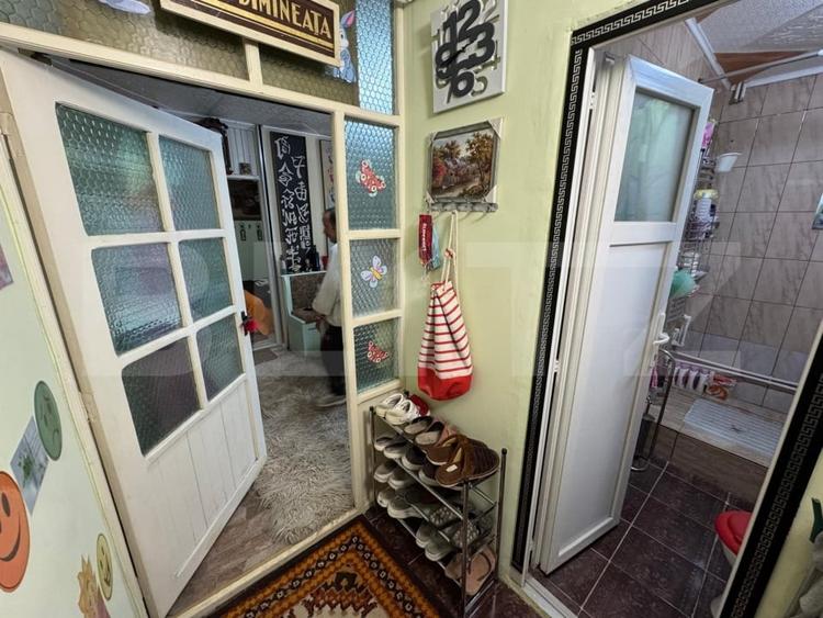 Apartament cu 2 camere semidecomandat, mobilat în Dacia
