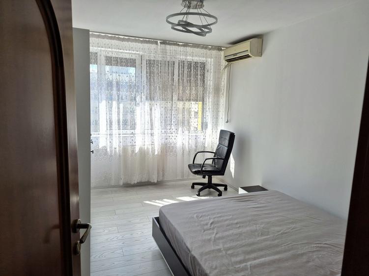 Apartament cu 3 camere decomandat în Colentina