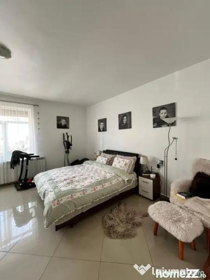 Casă cu 4 camere cu Teren 400 Mp în Central