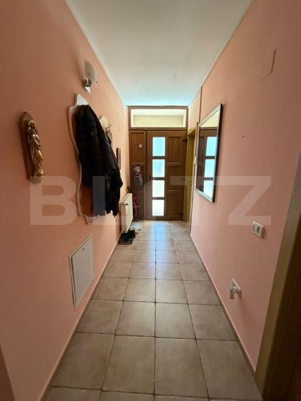 Casă individuală cu 5 camere cu Canalizare în Sânandrei
