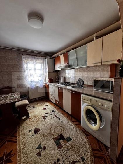Apartament cu 3 camere decomandat, mobilat în Câmpia Turzii