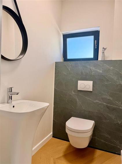 Casă cu 3 camere cu Teren 350 Mp în Exterior Vest