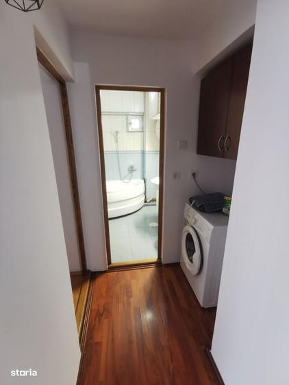 Apartament cu 4 camere în Gura Văii