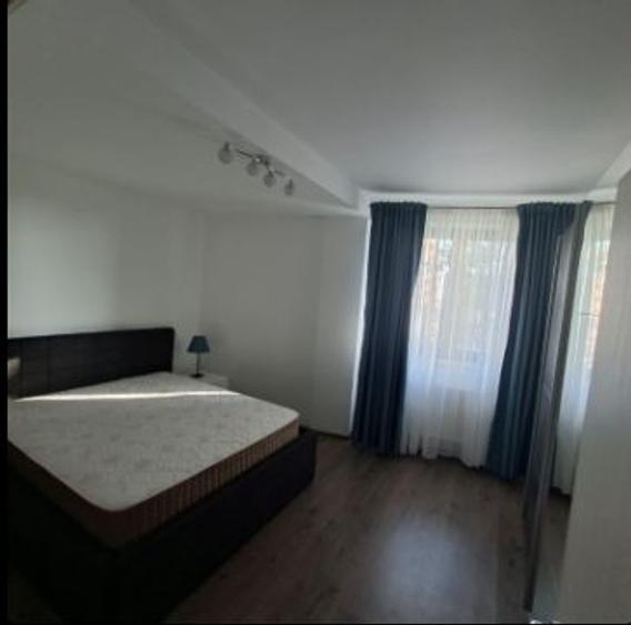 Apartament cu 2 camere semidecomandat, mobilat în Titan