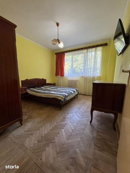 Apartament cu 2 camere semidecomandat în Calea Galați