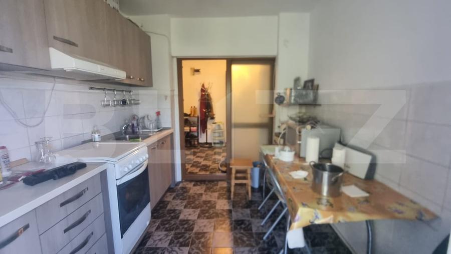 Apartament cu 2 camere decomandat, mobilat în Nicolina