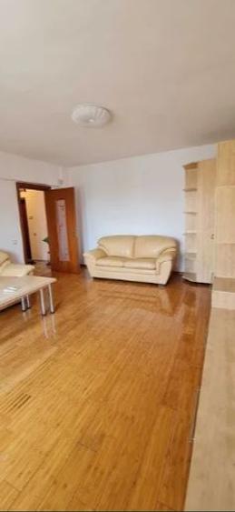 Apartament cu 2 camere decomandat în Nerva Traian