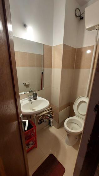Apartament cu 3 camere decomandat în Sud