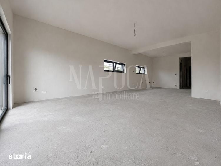 Casă cu 4 camere cu Teren 479 Mp în Sopor
