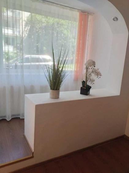 Apartament cu 2 camere decomandat în Cornișa
