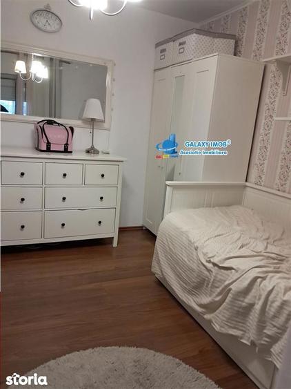 Apartament cu 3 camere decomandat în Banat