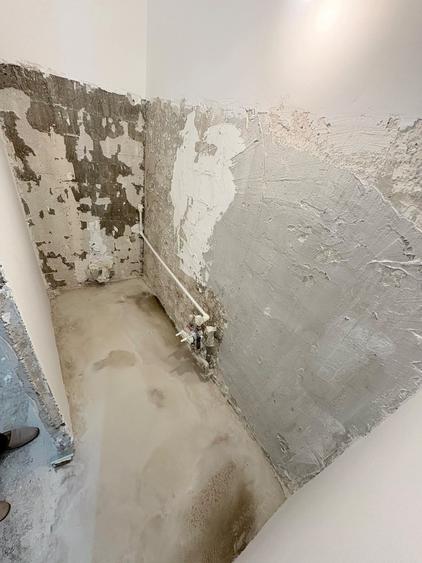 Apartament cu 3 camere decomandat în Berceni