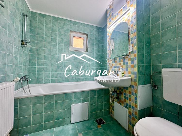 Apartament cu 3 camere semidecomandat, mobilat în Central