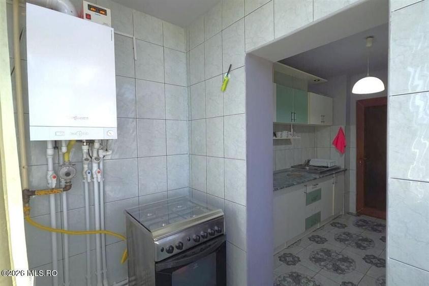 Apartament cu 2 camere decomandat în Far