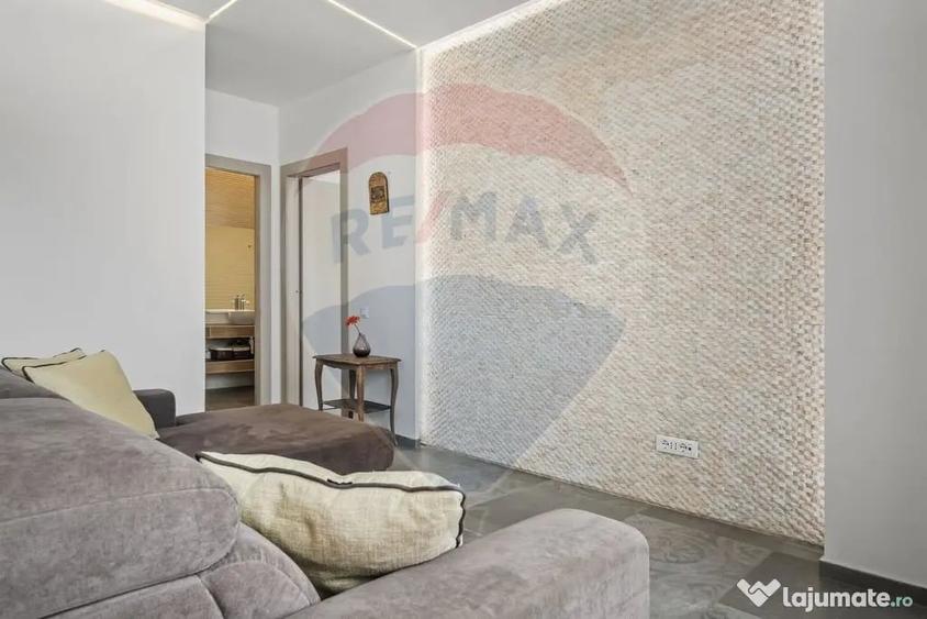 Apartament cu 2 camere semidecomandat în Centrul Civic