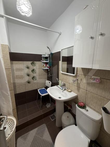 Apartament cu 2 camere semidecomandat în Micro 19