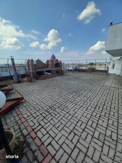 Apartament cu 4 camere în Central