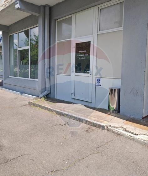 Spațiu comercial, de 81 mp, în Noua