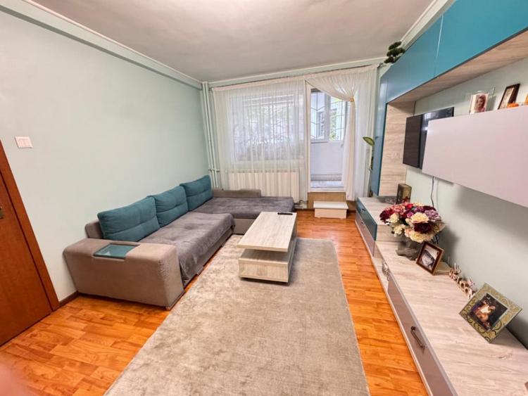 Apartament cu 2 camere semidecomandat în Ultracentral