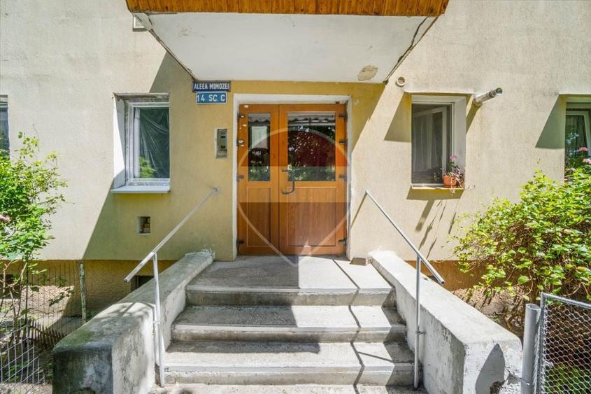 Apartament cu 2 camere semidecomandat în Central