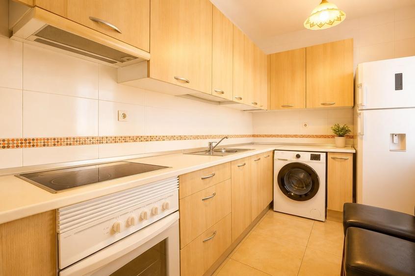 Apartament cu 2 camere semidecomandat, mobilat în Gheorgheni