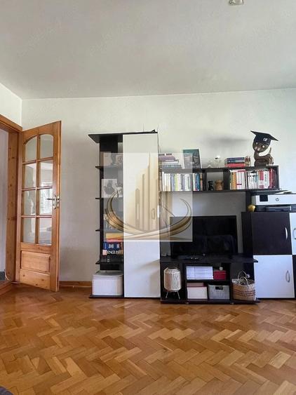 Apartament cu 2 camere decomandat în Aradului