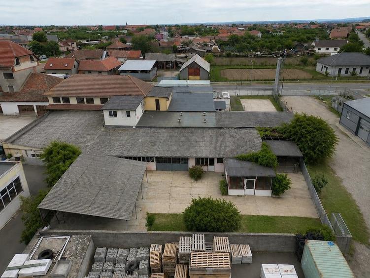 Spațiu comercial, de 330 mp, în Nojorid