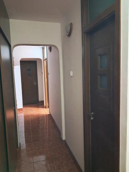 Apartament cu 3 camere decomandat, mobilat în Militari