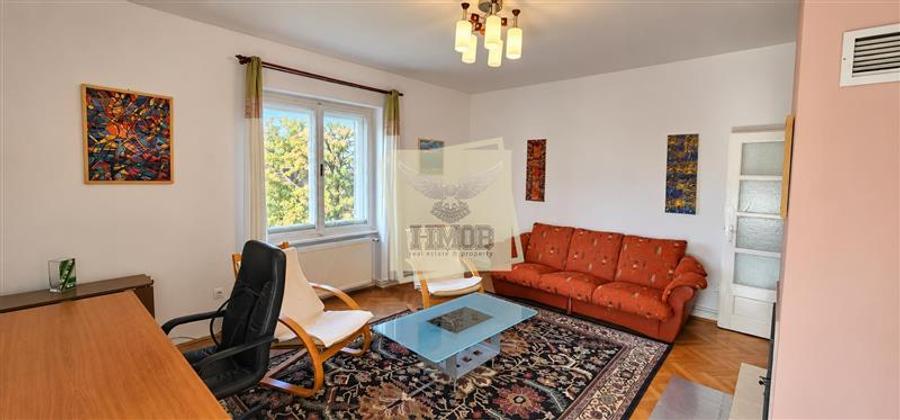 Apartament cu 4 camere circular, mobilat în Sub Arini