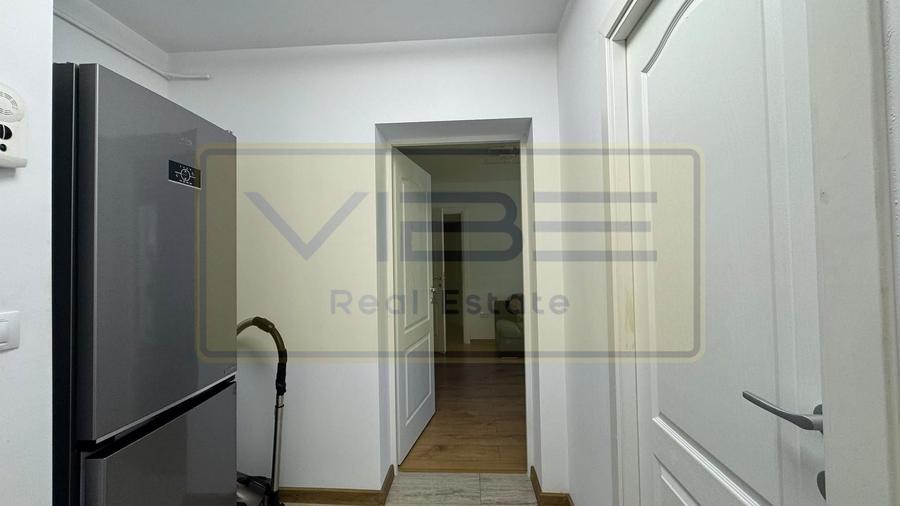 Apartament cu 2 camere semidecomandat, mobilat în Podu Roș