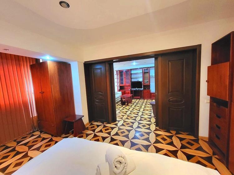 Apartament cu 3 camere semidecomandat, mobilat în Muncii