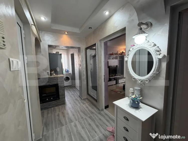 Apartament cu 3 camere decomandat, mobilat în Plopilor