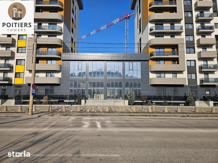 Spațiu comercial, de 825 mp, în Central