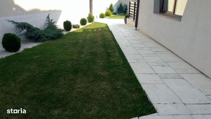 Casă cu 4 camere în Central