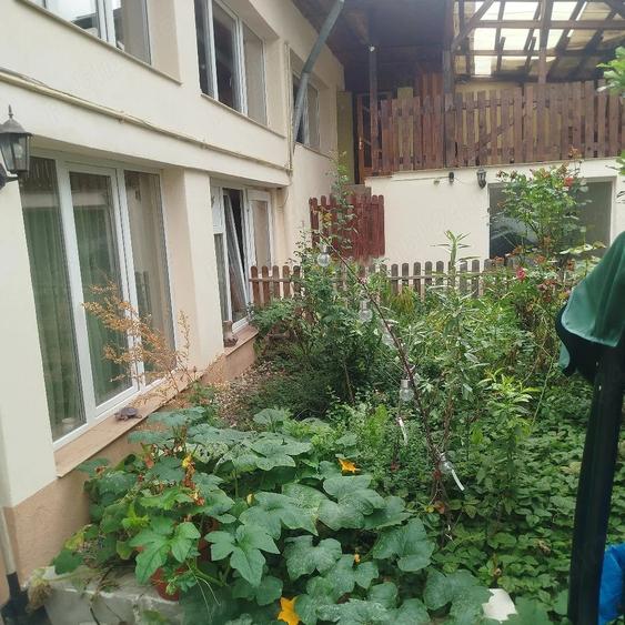 Casă cu 2 camere cu Teren 80 Mp în Exterior Vest