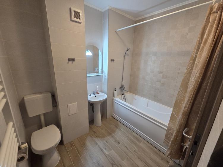 Apartament cu 2 camere decomandat în Exterior Vest