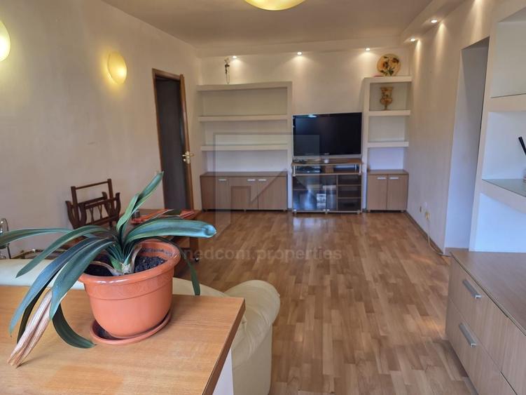 Apartament cu 2 camere semidecomandat în Lizeanu