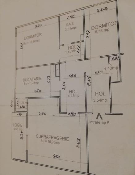 Apartament cu 3 camere decomandat în Piața Centrală
