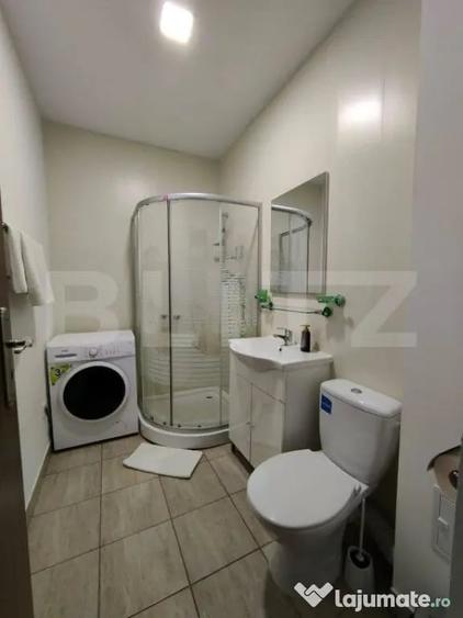 Apartament cu 2 camere semidecomandat în Bariera Vâlcii