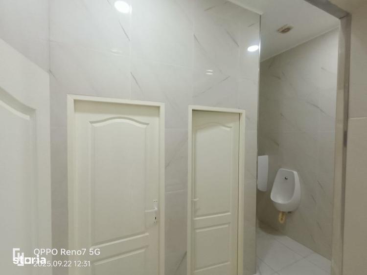 Spațiu comercial, de 210 mp, în Central
