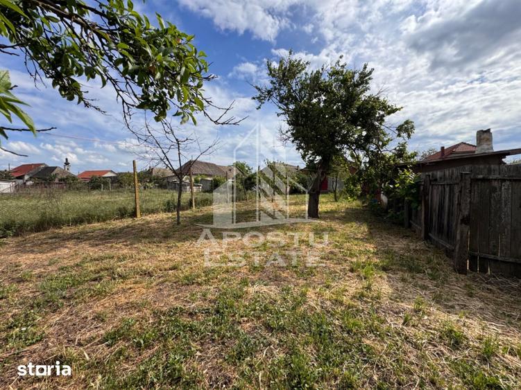 Casă cu Teren 1439 Mp în Central
