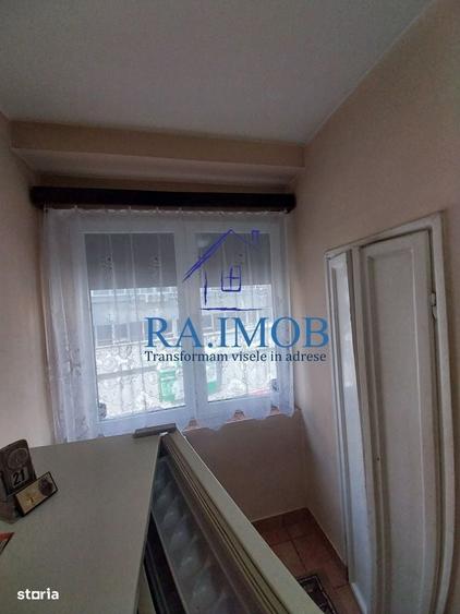 Apartament cu 3 camere semidecomandat în Ultracentral
