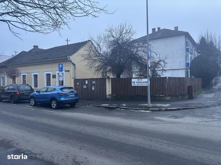 Casă cu 3 camere cu Teren 356 Mp în Central