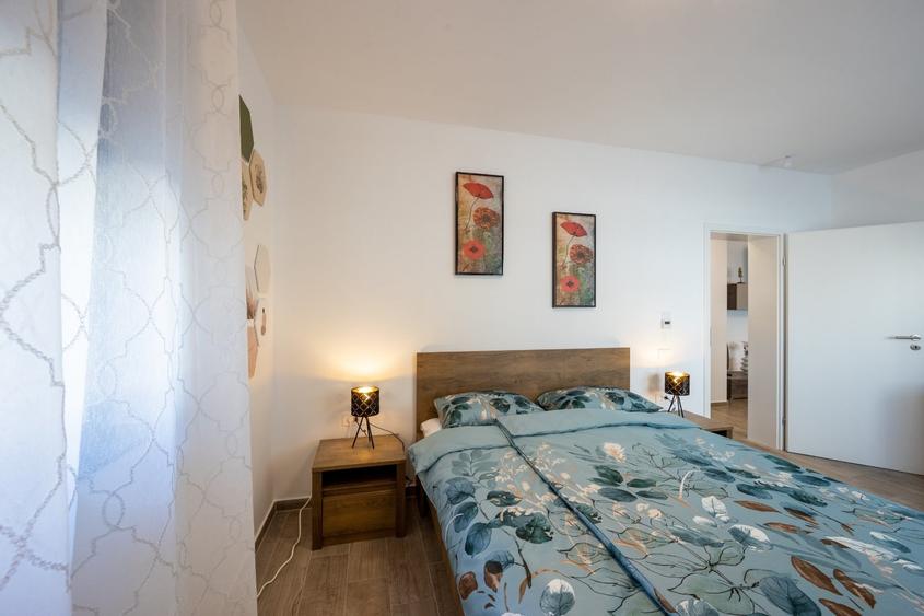 Apartament cu 2 camere semidecomandat în Dumbrăvița