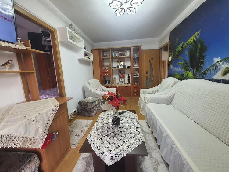 Apartament cu 2 camere semidecomandat în Km 4