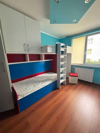 Apartament cu 4 camere decomandat în Ultracentral