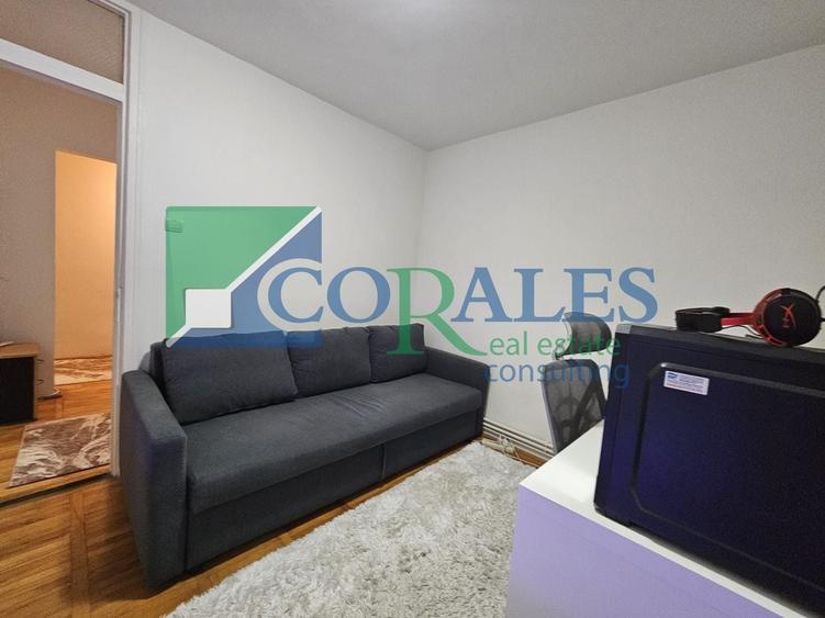 Apartament cu 3 camere decomandat, mobilat în Girocului